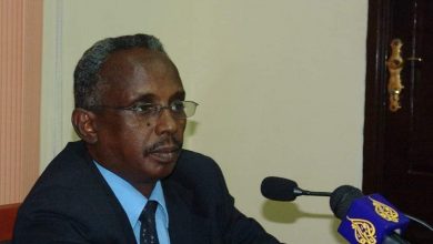 الصحفي عثمان ميرغني يتوقع فصل الانتخابات الرئاسية عن البرلمانية، ويقول: 3 المسار نيوز الصحفي عثمان ميرغني يتوقع فصل الانتخابات الرئاسية عن البرلمانية، ويقول: