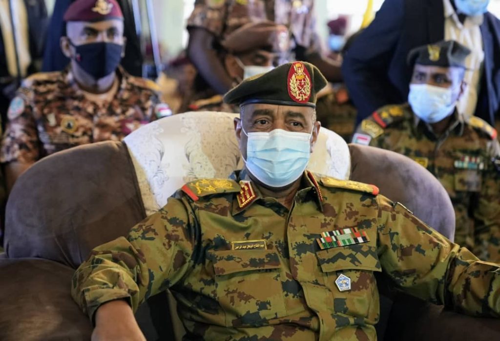 <em>القائد العام للقوات المسلحة : يتفقد منطقة وادي سيدنا العسكرية</em> 4 المسار نيوز <em>القائد العام للقوات المسلحة : يتفقد منطقة وادي سيدنا العسكرية</em>