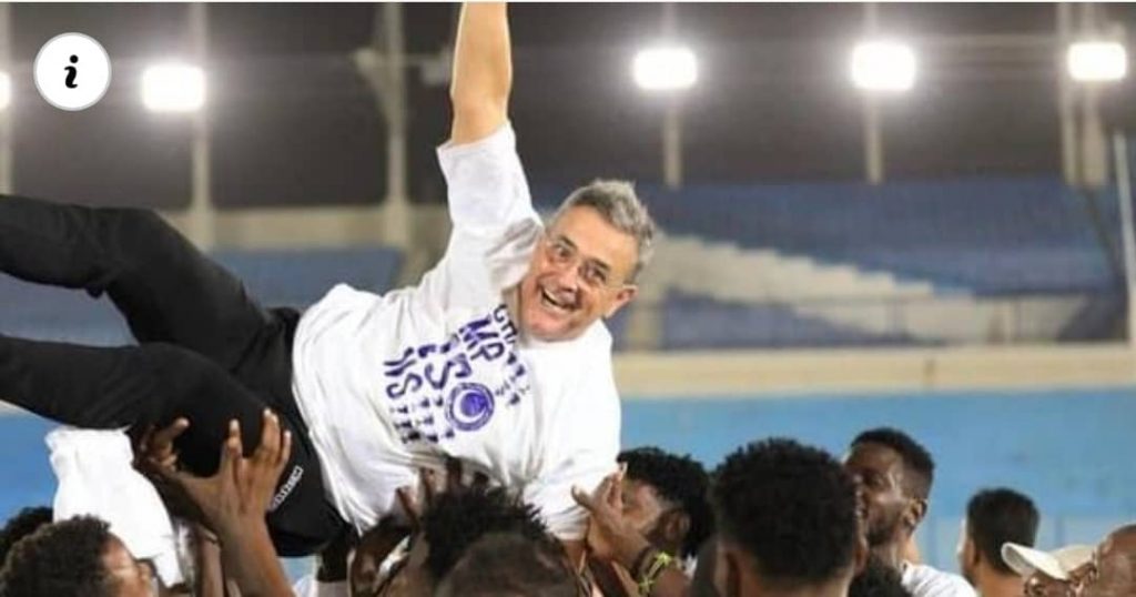 كشف ريكاردو فورموزينيو، المدرب السابق لـ الهلال السوداني، أن الظروف الأمنية منعته من الاستمرار مع الفريق وتقديم استقالته، مؤكدا أن الحظوظ متساوية للهلال في مباراته أمام الأهلي المصري التي تقام يوم الجمعة ضمن بطولة دوري أبطال إفريقيا 3 المسار نيوز كشف ريكاردو فورموزينيو، المدرب السابق لـ الهلال السوداني، أن الظروف الأمنية منعته من الاستمرار مع الفريق وتقديم استقالته، مؤكدا أن الحظوظ متساوية للهلال في مباراته أمام الأهلي المصري التي تقام يوم الجمعة ضمن بطولة دوري أبطال إفريقيا