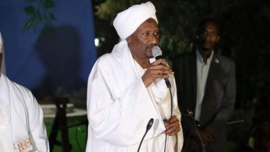 قائد ثاني الدعم السريع يدعم أندية محلية بُرام ويتكفل بتأهيل مقصورة الإستاد 2 المسار نيوز قائد ثاني الدعم السريع يدعم أندية محلية بُرام ويتكفل بتأهيل مقصورة الإستاد