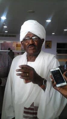 من يعش ويرى مثلما رأيت هنا اليوم :(سبيل ماء) يلفت نظر الشيخ الراجحي في صحراء بالسودان 2 المسار نيوز من يعش ويرى مثلما رأيت هنا اليوم :(سبيل ماء) يلفت نظر الشيخ الراجحي في صحراء بالسودان
