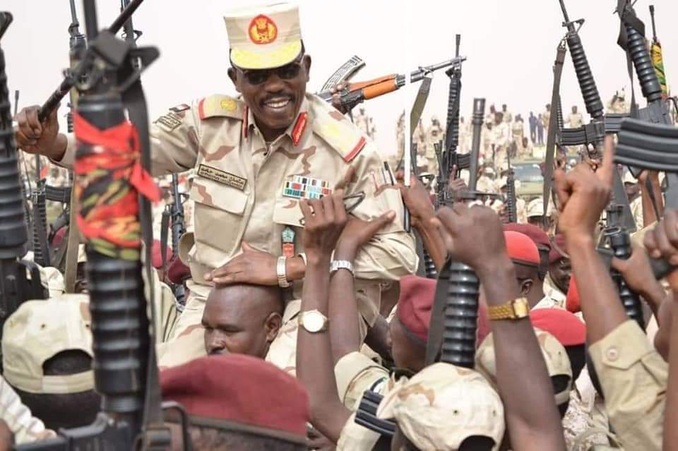 رئيس دائرة العمليات بالدعم السريع :<br>في سبيل الوطن نبذل الغالي و النفيس 1 المسار نيوز رئيس دائرة العمليات بالدعم السريع :<br>في سبيل الوطن نبذل الغالي و النفيس