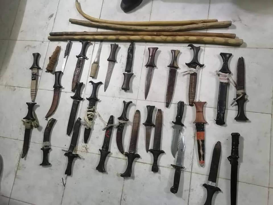 ولاية البحر الأحمر : إدارة المباحث المركزية ولاية البحر الأحمر تضبط عدد ١٦ متهم بوقفة عيد الفطر المبارك… 3 المسار نيوز ولاية البحر الأحمر : إدارة المباحث المركزية ولاية البحر الأحمر تضبط عدد ١٦ متهم بوقفة عيد الفطر المبارك…