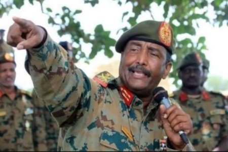 تكفل بعلاجه.. الفنان احمد شاويش وزوجته تقوى يشكران البرهان 1 المسار نيوز تكفل بعلاجه.. الفنان احمد شاويش وزوجته تقوى يشكران البرهان