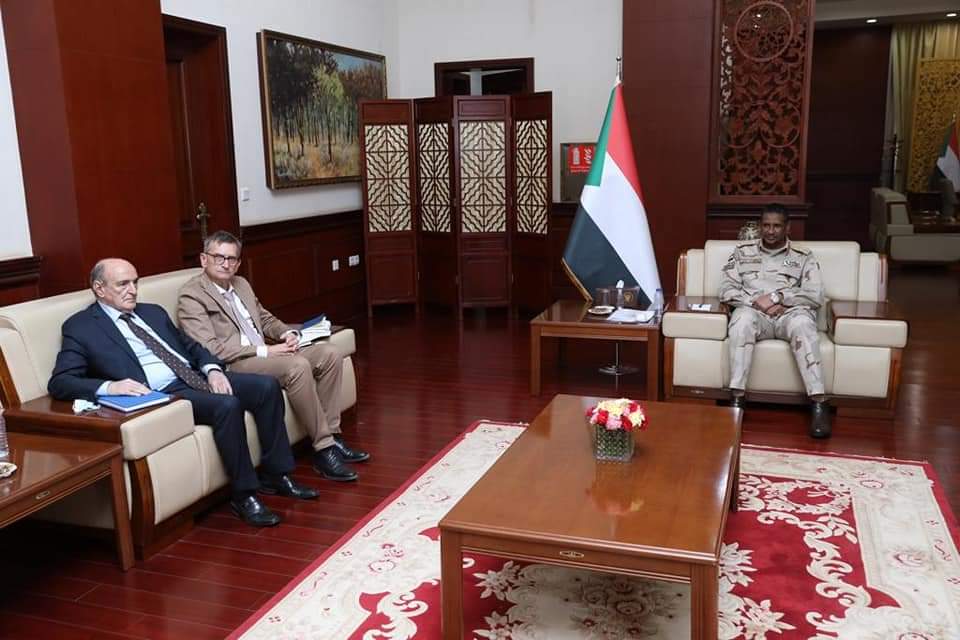 اللجنة العسكرية والآلية الثلاثية الميسرة للحوار السوداني، يعقدان اجتماعهما التشاوري الثاني، والآلية تعلن إنطلاق الحوار المباشر الإسبوع المقبل 1 المسار نيوز اللجنة العسكرية والآلية الثلاثية الميسرة للحوار السوداني، يعقدان اجتماعهما التشاوري الثاني، والآلية تعلن إنطلاق الحوار المباشر الإسبوع المقبل