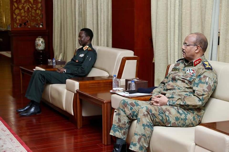 اللجنة العسكرية والآلية الثلاثية الميسرة للحوار السوداني، يعقدان اجتماعهما التشاوري الثاني، والآلية تعلن إنطلاق الحوار المباشر الإسبوع المقبل 2 المسار نيوز اللجنة العسكرية والآلية الثلاثية الميسرة للحوار السوداني، يعقدان اجتماعهما التشاوري الثاني، والآلية تعلن إنطلاق الحوار المباشر الإسبوع المقبل