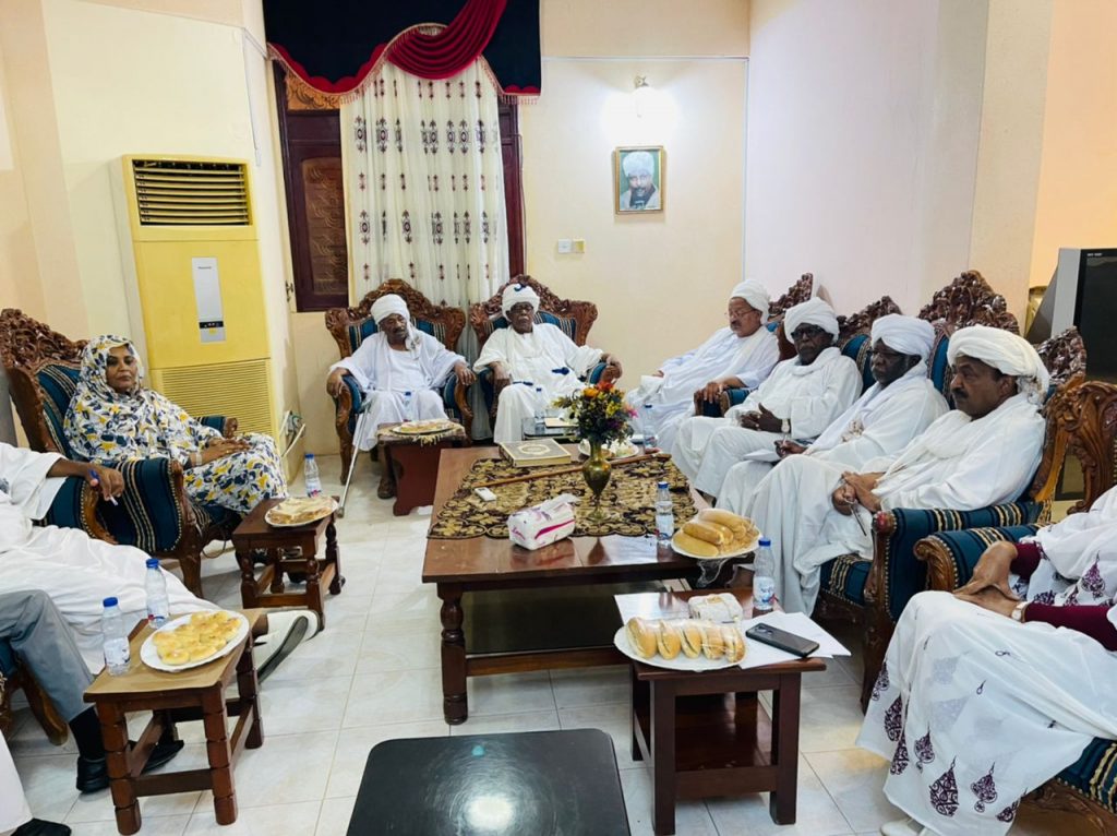 لقاء الامة القومي والاتحادي الأصليوماً تاريخياً في المشهد السياسي السوداني يجمع الكبار ،حزباً وقيادتاً. 1 المسار نيوز لقاء الامة القومي والاتحادي الأصليوماً تاريخياً في المشهد السياسي السوداني يجمع الكبار ،حزباً وقيادتاً.