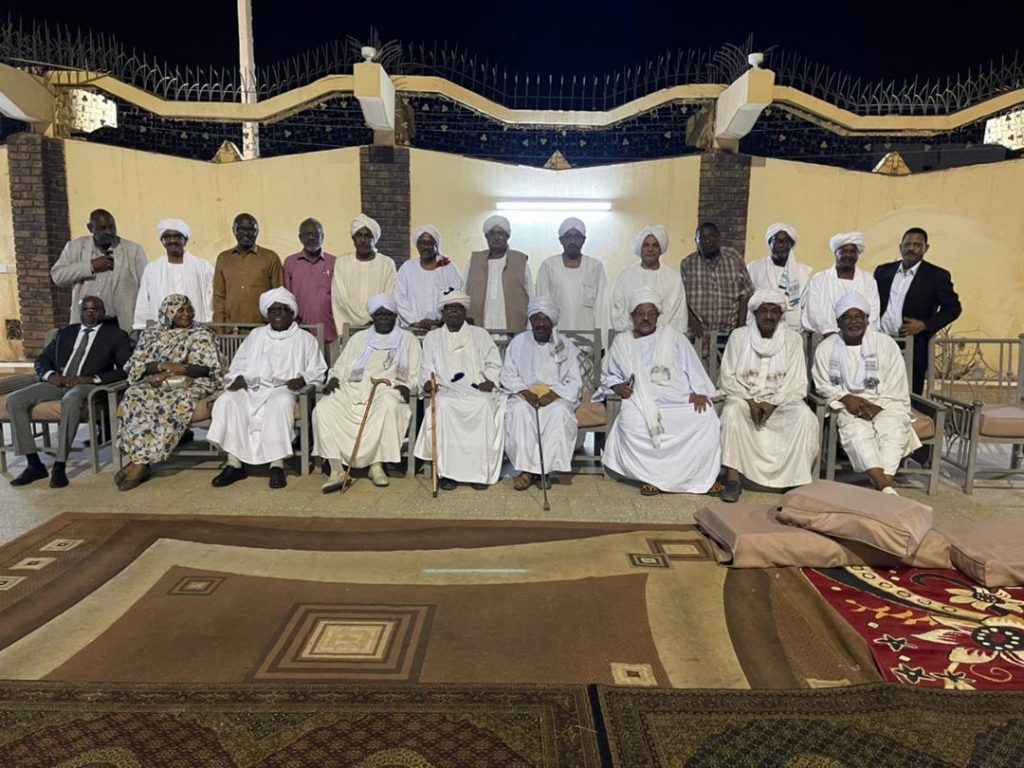 لقاء الامة القومي والاتحادي الأصليوماً تاريخياً في المشهد السياسي السوداني يجمع الكبار ،حزباً وقيادتاً. 7 المسار نيوز لقاء الامة القومي والاتحادي الأصليوماً تاريخياً في المشهد السياسي السوداني يجمع الكبار ،حزباً وقيادتاً.