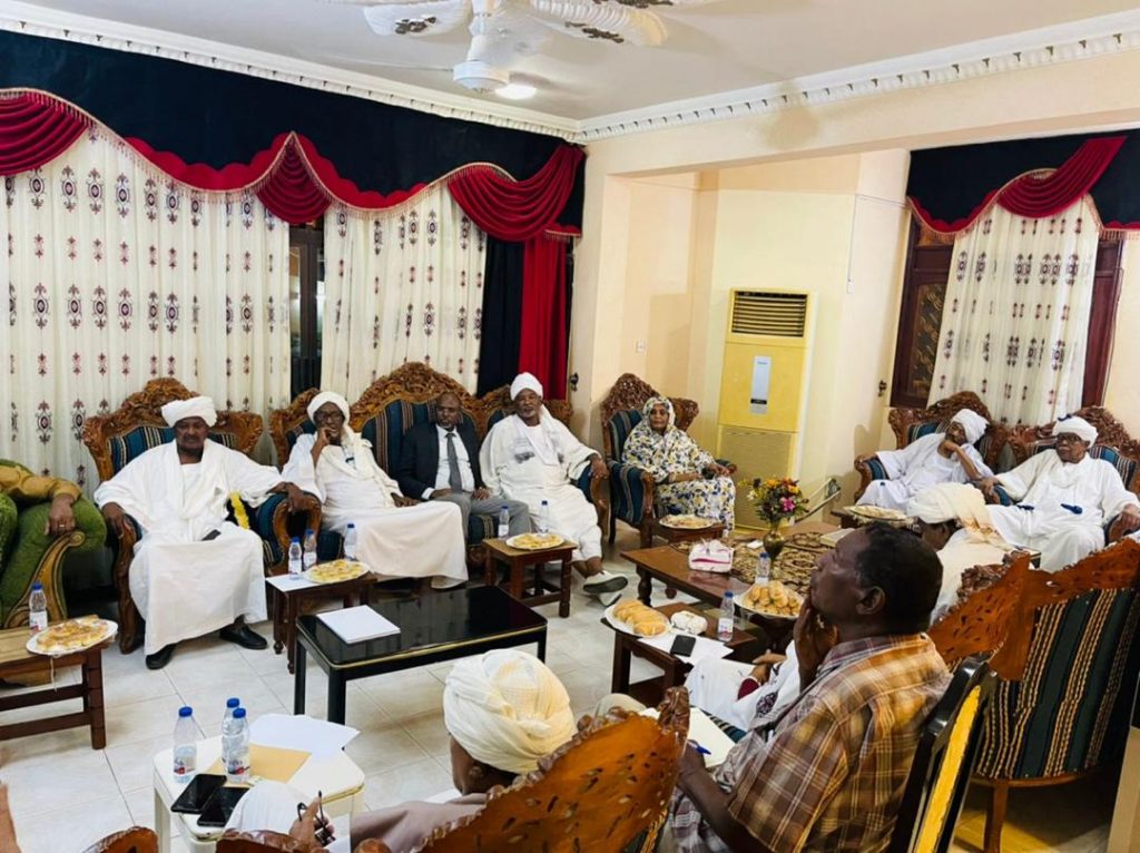 لقاء الامة القومي والاتحادي الأصليوماً تاريخياً في المشهد السياسي السوداني يجمع الكبار ،حزباً وقيادتاً. 5 المسار نيوز لقاء الامة القومي والاتحادي الأصليوماً تاريخياً في المشهد السياسي السوداني يجمع الكبار ،حزباً وقيادتاً.