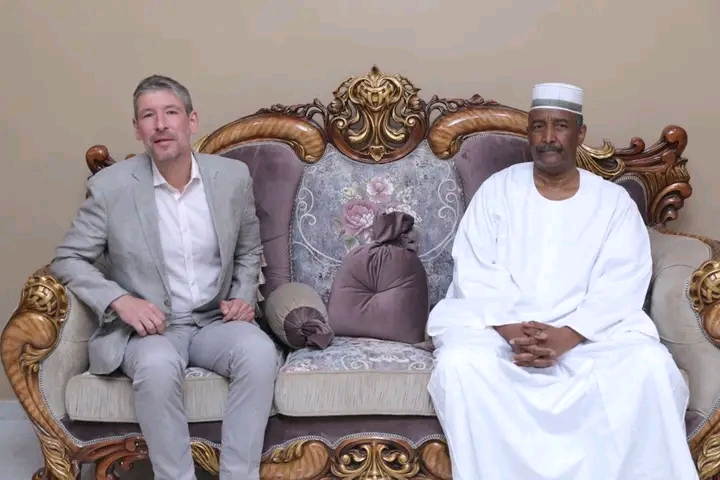 سفير بريطانيا في قندتو: البساطة سيدة اللقاء رغم أهمية الرسائل 1 المسار نيوز سفير بريطانيا في قندتو: البساطة سيدة اللقاء رغم أهمية الرسائل