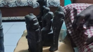 الاستخبارات تضبط شبكة اجرامية تتاجر في تهريب الاثار. 2 المسار نيوز الاستخبارات تضبط شبكة اجرامية تتاجر في تهريب الاثار.