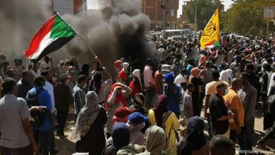 بسبب الإعلان الدستوري.. تجدد الخلافات بين لجان المقاومة، والحرية والتغيير. 3 المسار نيوز بسبب الإعلان الدستوري.. تجدد الخلافات بين لجان المقاومة، والحرية والتغيير.