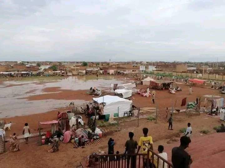 أرتفاع حصيلة ضحايا السيول والفيضانات في السودان. 1 المسار نيوز أرتفاع حصيلة ضحايا السيول والفيضانات في السودان.