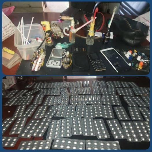 ضبط شبكة إجرامية تنشط في ترويج وتوزيع الحبوب المخدرة. 1 المسار نيوز ضبط شبكة إجرامية تنشط في ترويج وتوزيع الحبوب المخدرة.
