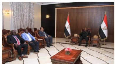 رئيس المجلس السيادي الانتقالي يلتقي باتحاد الجامعات السودانية. 2 المسار نيوز رئيس المجلس السيادي الانتقالي يلتقي باتحاد الجامعات السودانية.