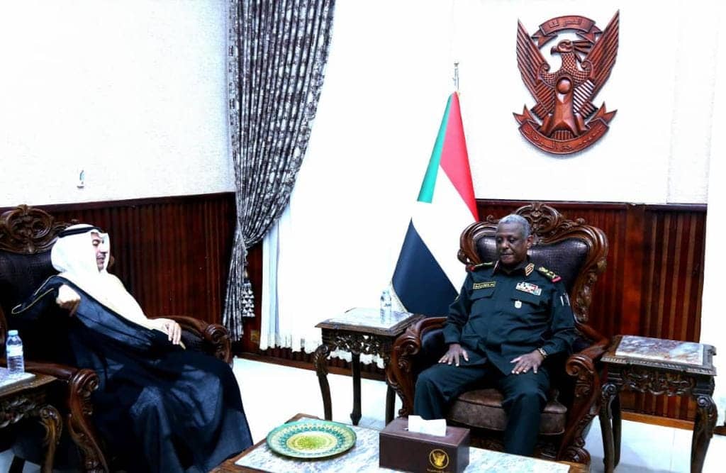 ياسر العطا يبحث مع السفير الكويتي حلول مشاكل الاستثمار في السودان 1 المسار نيوز ياسر العطا يبحث مع السفير الكويتي حلول مشاكل الاستثمار في السودان