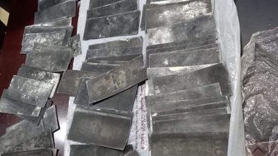 قوات جمارك مطار الخرطوم تحبط تهريب (30) ألف دولار أسود 5 المسار نيوز قوات جمارك مطار الخرطوم تحبط تهريب (30) ألف دولار أسود