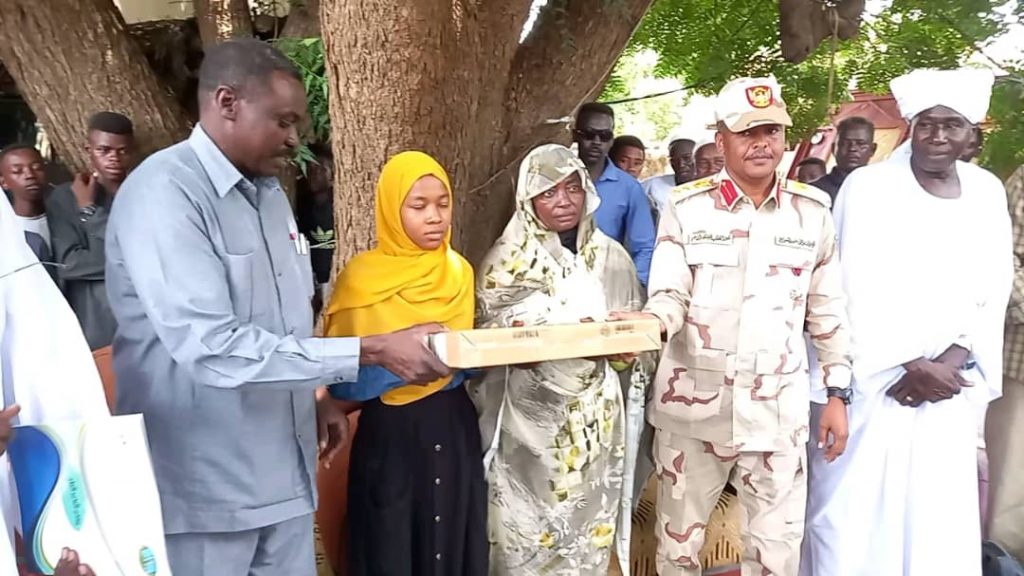 الدعم السريع يكرم متفوقي الشهادة السودانية 1 المسار نيوز الدعم السريع يكرم متفوقي الشهادة السودانية