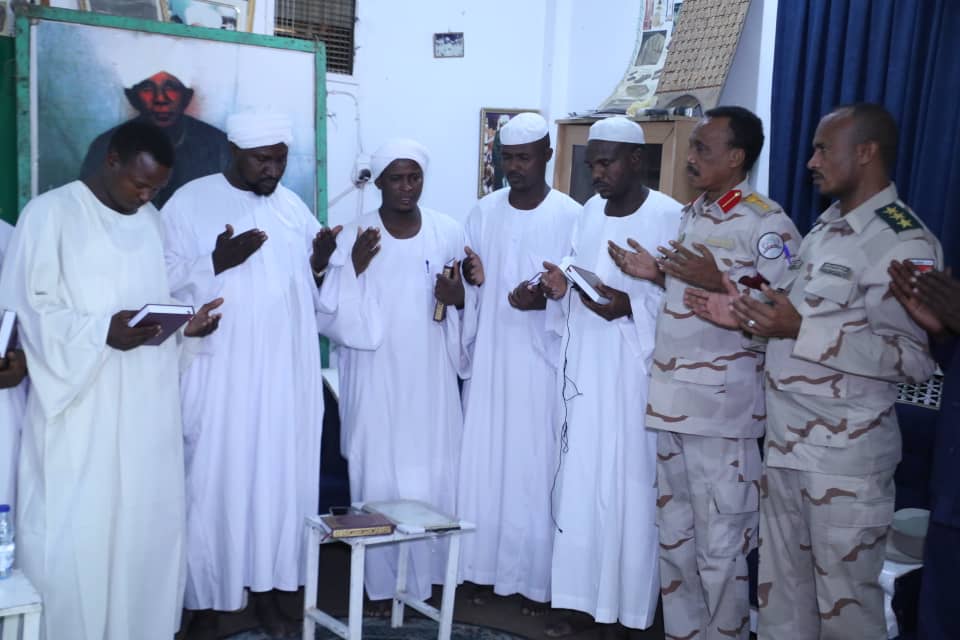 لجنة السلم والمصالحات بقوات الدعم السريع تنعي شيخ الطريقة الاسماعليه بالخرطوم 1 المسار نيوز لجنة السلم والمصالحات بقوات الدعم السريع تنعي شيخ الطريقة الاسماعليه بالخرطوم