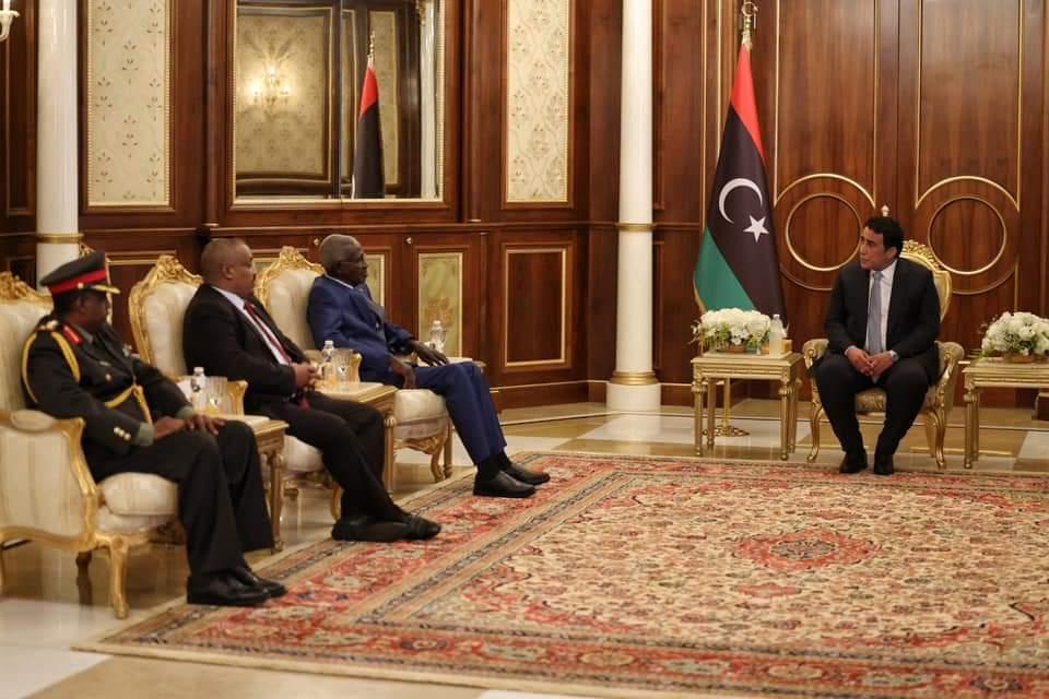 المسار نيوز د. ابراهيم محمد احمديقدم أوراق اعتماده سفيراً لدى ليبيا