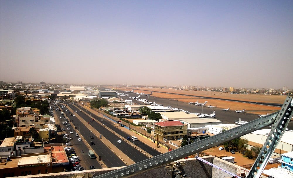 مطار الخرطوم يستخدم أجهزة للكشف عن المعادن المهربة في غضون 15 ثانية 1 المسار نيوز مطار الخرطوم يستخدم أجهزة للكشف عن المعادن المهربة في غضون 15 ثانية