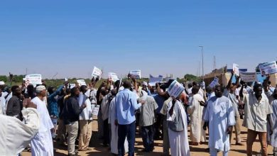 وقفة احتجاجية لمبادرة نداء أهل السودان أمام السفارة الأمريكية 4 المسار نيوز وقفة احتجاجية لمبادرة نداء أهل السودان أمام السفارة الأمريكية