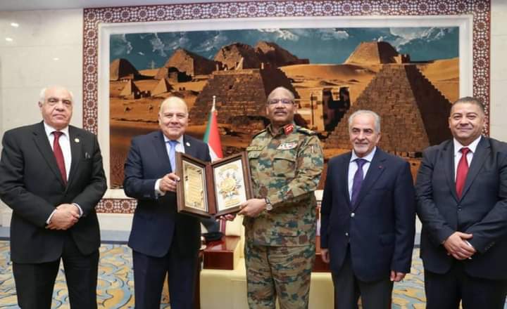 الجامعات العربية تعتمد مركزا للبحث العلمي بالخرطوم وتكرم الفريق جابر 1 المسار نيوز الجامعات العربية تعتمد مركزا للبحث العلمي بالخرطوم وتكرم الفريق جابر