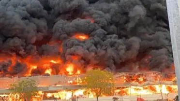 حريق ضخم في مركز إيواء بغرب دارفور يؤدي لتشريد 120 أسرة 2 المسار نيوز حريق ضخم في مركز إيواء بغرب دارفور يؤدي لتشريد 120 أسرة