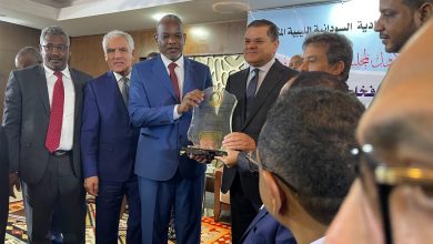 أعلن رئيس مجلس الوزراء الليبي بحكومة الوحدة الوطنية، عبد الحميد الدبيبة عن فتح المنافذ والمعابر بين السودان وليبيا 4 المسار نيوز أعلن رئيس مجلس الوزراء الليبي بحكومة الوحدة الوطنية، عبد الحميد الدبيبة عن فتح المنافذ والمعابر بين السودان وليبيا