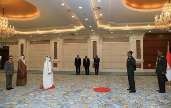 البرهان يتسلم أوراق اعتماد تاجر السادة سفيرا لقطر بالخرطوم 2 المسار نيوز البرهان يتسلم أوراق اعتماد تاجر السادة سفيرا لقطر بالخرطوم