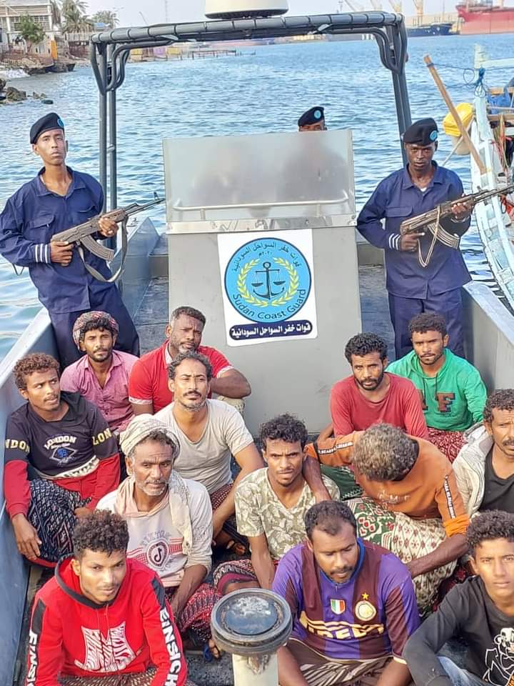 قوات خفر السواحل السودانية تلقي القبض على صيادين يمنيين داخل المياه الإقليمية 1 المسار نيوز قوات خفر السواحل السودانية تلقي القبض على صيادين يمنيين داخل المياه الإقليمية