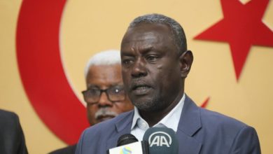 والي الخرطوم يتبرع بمرتب شهر للعاملين بالمستشفى التركي 5 المسار نيوز والي الخرطوم يتبرع بمرتب شهر للعاملين بالمستشفى التركي
