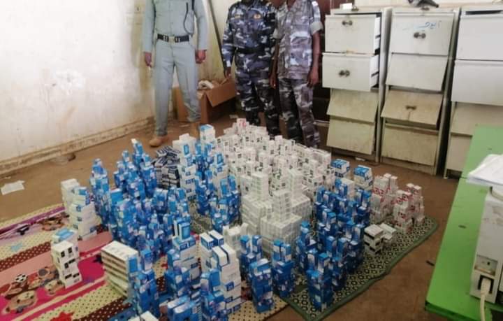 جمارك معبر أرقين تحبط تهريب عقاقير طبية مع راكب قادم إلى البلاد 1 المسار نيوز جمارك معبر أرقين تحبط تهريب عقاقير طبية مع راكب قادم إلى البلاد