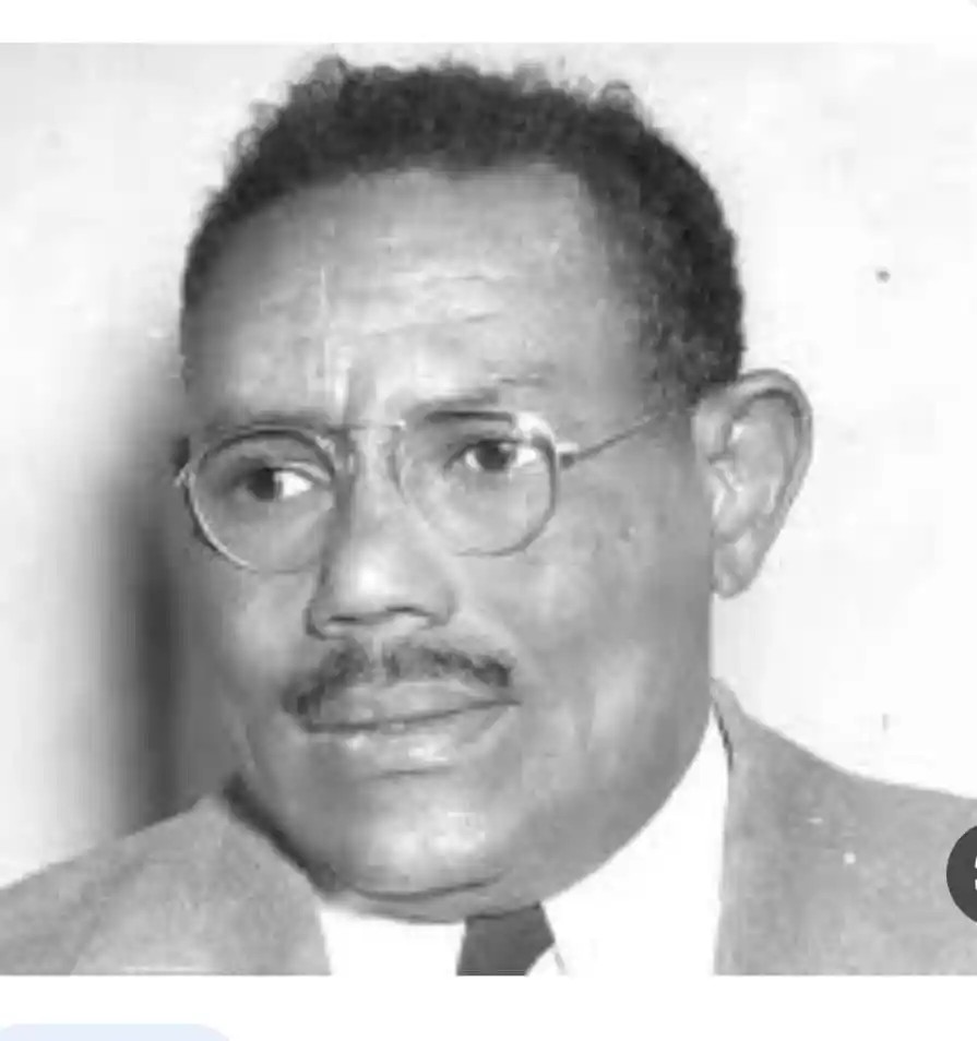نص خطاب رئيس الوزراء إسماعيل الأزهري بمناسبة إعلان إستقلال السودان يوم 1 يناير 1956 1 المسار نيوز نص خطاب رئيس الوزراء إسماعيل الأزهري بمناسبة إعلان إستقلال السودان يوم 1 يناير 1956