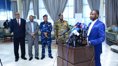 الهادي إدريس : تحويل دولاب عمل حكومة جنوب دارفور لمناطق الأحداث 6 المسار نيوز الهادي إدريس : تحويل دولاب عمل حكومة جنوب دارفور لمناطق الأحداث