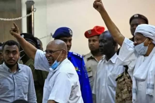 القضاء يقرر تأجيل محكمة مدبري انقلاب (89) 1 المسار نيوز القضاء يقرر تأجيل محكمة مدبري انقلاب (89)