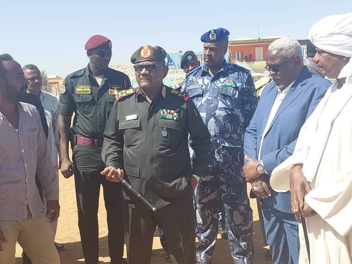 المسار نيوز رئيس هيئة الأركان ووالي نهر النيل يدشنان المرحلة الثانية من مشروع الزواج الجماعي بالولاية