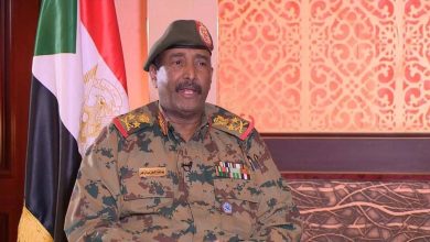 البرهان : لن نفرط في وحدة ومكتسبات البلاد. 3 المسار نيوز البرهان : لن نفرط في وحدة ومكتسبات البلاد.