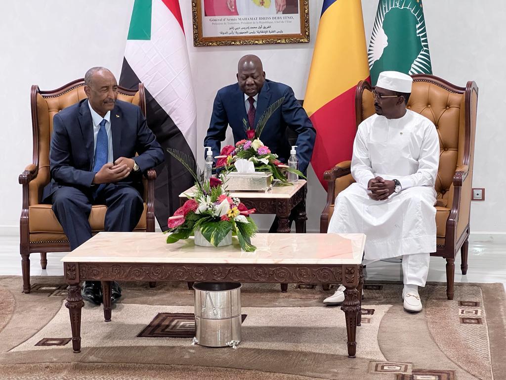 البرهان وديبي يعقدان قمة ثنائية بإنجمينا 1 المسار نيوز البرهان وديبي يعقدان قمة ثنائية بإنجمينا