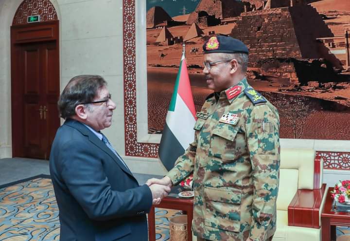 جابر يلتقي الخبير المستقل لحقوق الإنسان بالسودان ووفده 1 المسار نيوز جابر يلتقي الخبير المستقل لحقوق الإنسان بالسودان ووفده