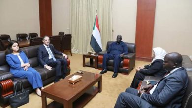 عضو السيادي مالك عقار يلتقي سفير مصر لدى السودان 4 المسار نيوز عضو السيادي مالك عقار يلتقي سفير مصر لدى السودان