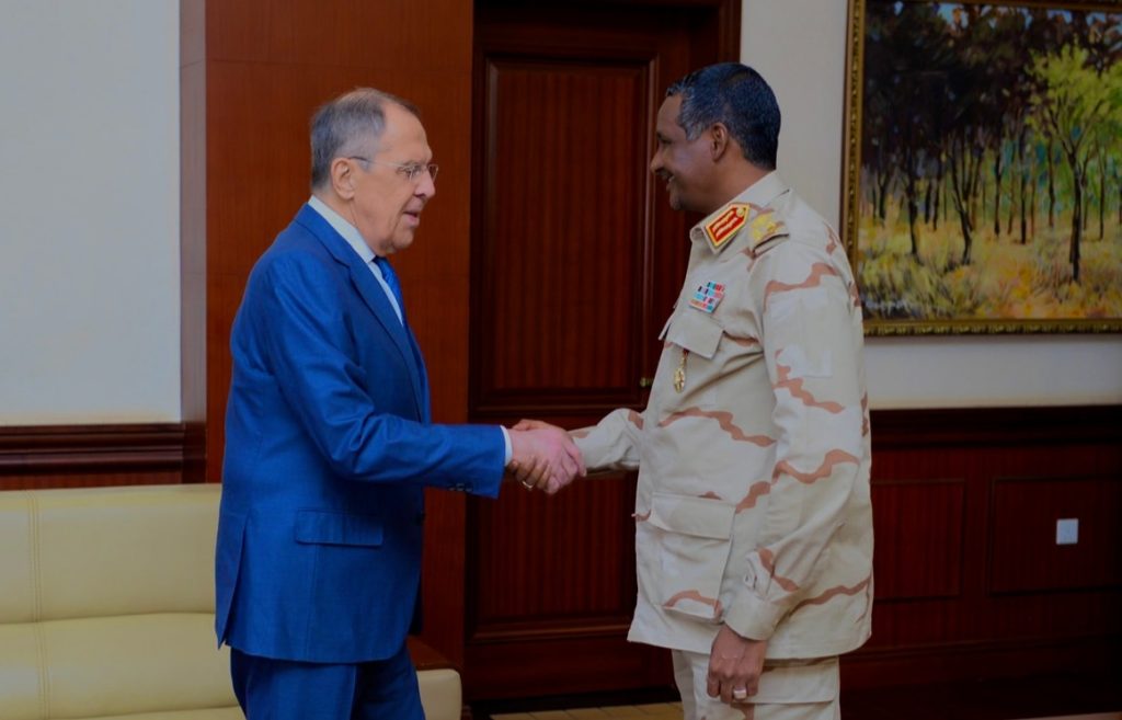 نائب رئيس مجلس السيادة يستقبل وزير الخارجية الروسي 1 المسار نيوز نائب رئيس مجلس السيادة يستقبل وزير الخارجية الروسي