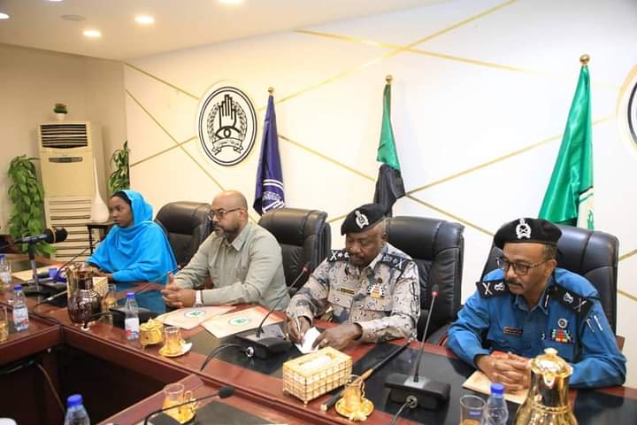 مدير الجمارك يستقبل وزيرة النقل التشادي للتباحث حول تجارة العبور 1 المسار نيوز مدير الجمارك يستقبل وزيرة النقل التشادي للتباحث حول تجارة العبور