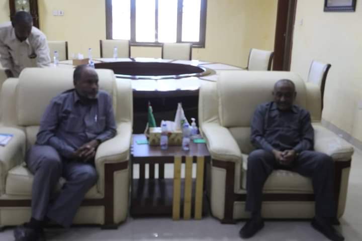 والى القضارف المكلف يلتقي وفد المجلس الأعلى للمناطق والأسواق الحرة 1 المسار نيوز والى القضارف المكلف يلتقي وفد المجلس الأعلى للمناطق والأسواق الحرة