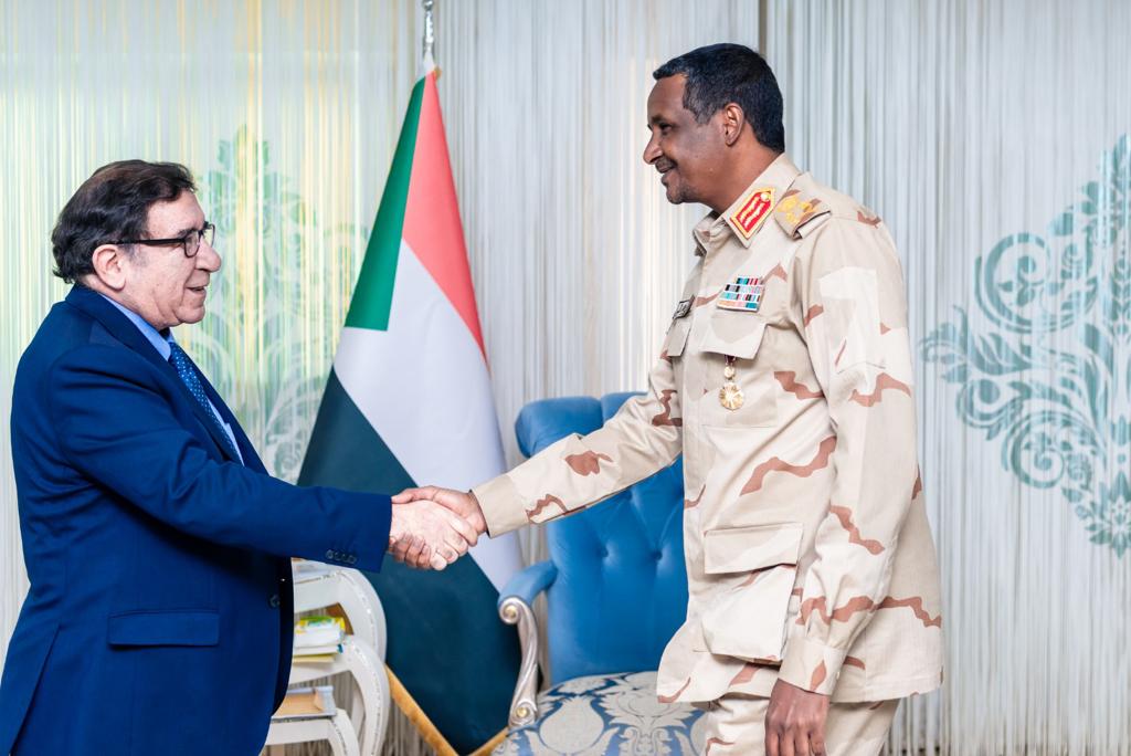 نائب رئيس مجلس السيادة يتلقى خطاب شكر وتقدير من الخبير المعني بحقوق الإنسان 1 المسار نيوز نائب رئيس مجلس السيادة يتلقى خطاب شكر وتقدير من الخبير المعني بحقوق الإنسان