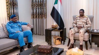 حميدتي يلتقي وزير الداخلية ويستمع إلى تنوير حول أحداث منطقة تندلتي بغرب دارفور 4 المسار نيوز حميدتي يلتقي وزير الداخلية ويستمع إلى تنوير حول أحداث منطقة تندلتي بغرب دارفور