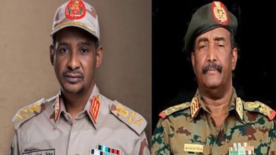 كلمة المسار على طاولة القائد العام وقائد قوات الدعم السريع : أنتم الأعلم بشأنكم ؛ أخبروا السياسيين أن يلتفتوا لهشاشة كياناتهم الخربة 4 المسار نيوز كلمة المسار على طاولة القائد العام وقائد قوات الدعم السريع : أنتم الأعلم بشأنكم ؛ أخبروا السياسيين أن يلتفتوا لهشاشة كياناتهم الخربة