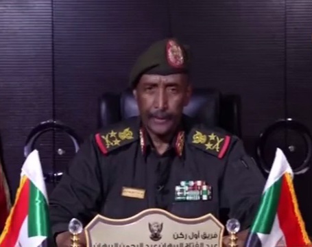 البرهان والعيد .. من يظل نداؤهم "يا دفعة" يعلمون معدنه : 1 المسار نيوز البرهان والعيد .. من يظل نداؤهم "يا دفعة" يعلمون معدنه :