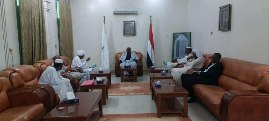 والي نهر النيل يلتقي برموز منطقة المغاوير بمحلية المتمة ويثمن عطاء المنطقة 1 المسار نيوز والي نهر النيل يلتقي برموز منطقة المغاوير بمحلية المتمة ويثمن عطاء المنطقة