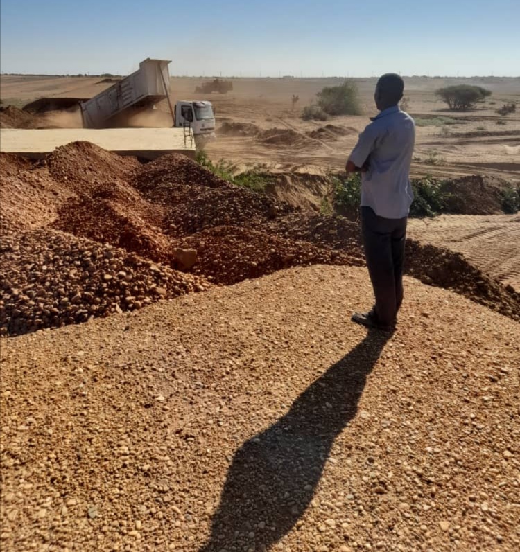 وزير البنى التحتية بنهرالنيل يعلن قرب الانتهاء من صيانة وتأهيل طريق عطبرة سيدون 1 المسار نيوز وزير البنى التحتية بنهرالنيل يعلن قرب الانتهاء من صيانة وتأهيل طريق عطبرة سيدون